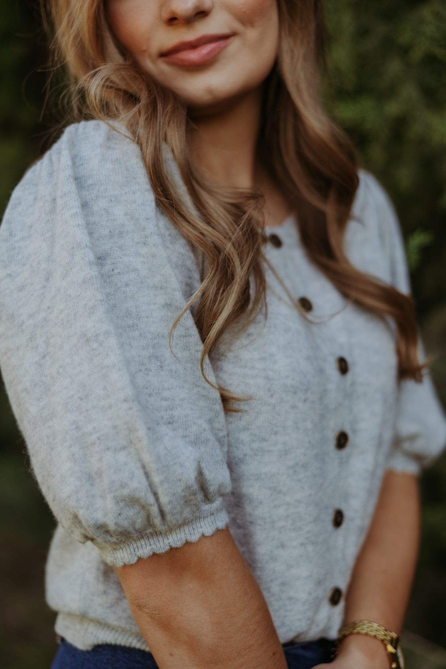 Puff sleeeve scallop knit top