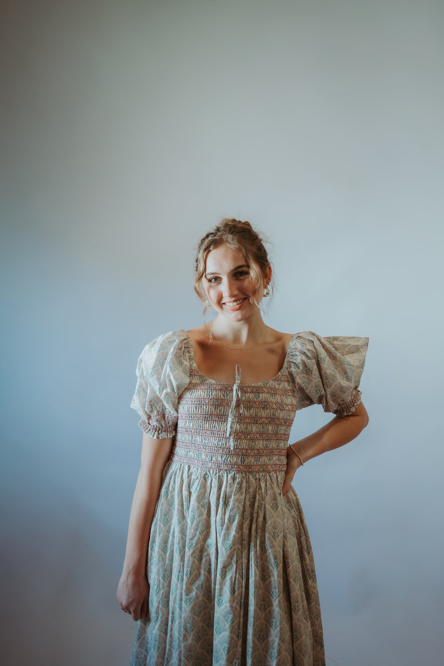 Elizabeth Floral puff sleeve Dress